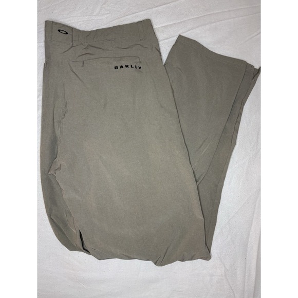 Vintage Oakley‎ Regular Fit Khaki Beige Pants Stretch Men's Size 38x34 Nylon - Picture 1 of 8